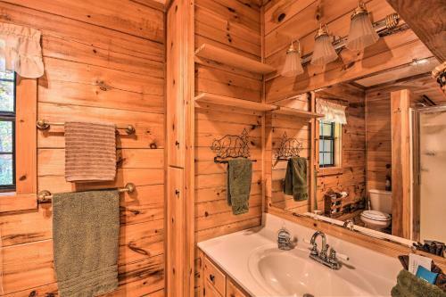 Private Mountain Retreat - 5 Minutes To Blue Ridge
