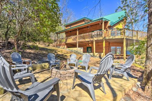 Prince Mountain Retreat With Hot Tub And Views!