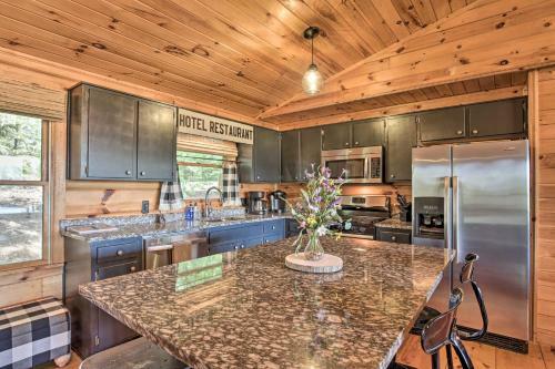 Summer Love Dream Cabin Sunset View, Hot Tub
