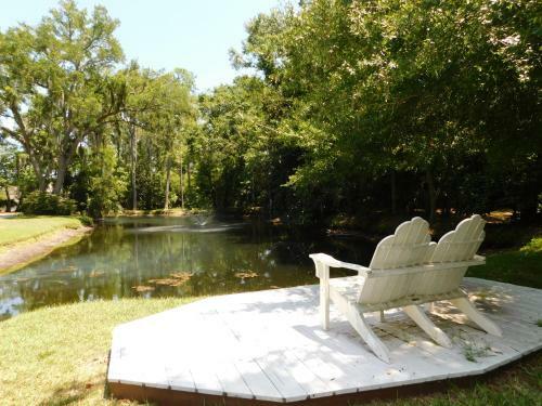 619 Harbour Oaks