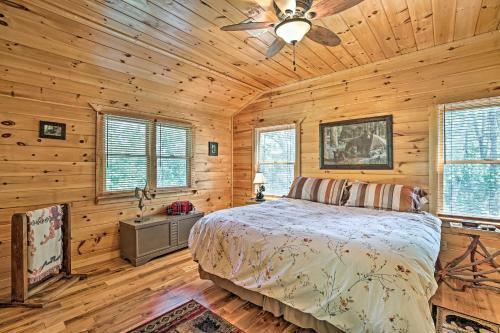 Enjoy A Retreat In The Coosawattee River Resort!