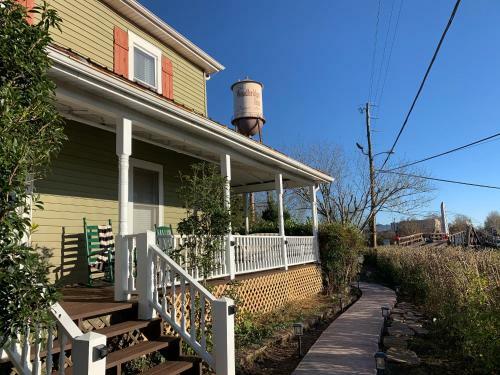 Hotel Woodbridge Inn