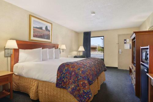 Motel Baymont By Wyndham Macon I-75