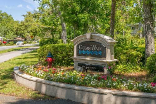 Ocean Walk T-3
