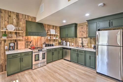 Creekside Craftsman Retreat In North Ga Mountains!