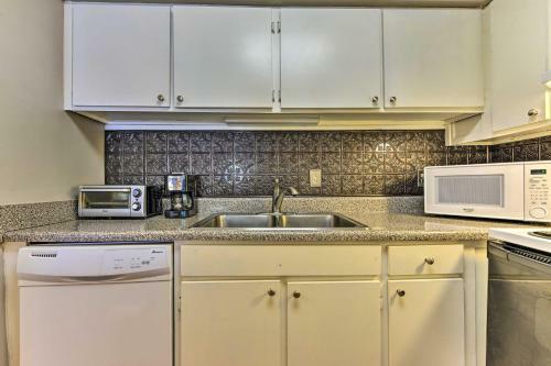 Apartamento St Simons Condo With Amenities, Drive To Beach