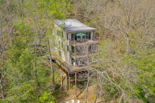 Falcons Nest By Escape To Blue Ridge