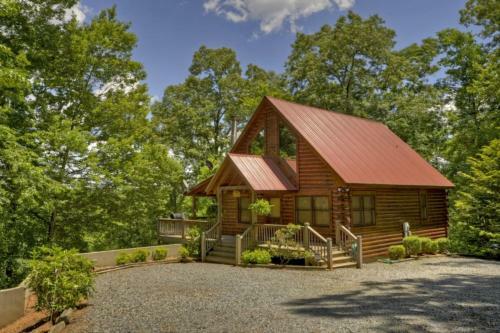 Bear Ridge Hideaway- Secluded Mtn View