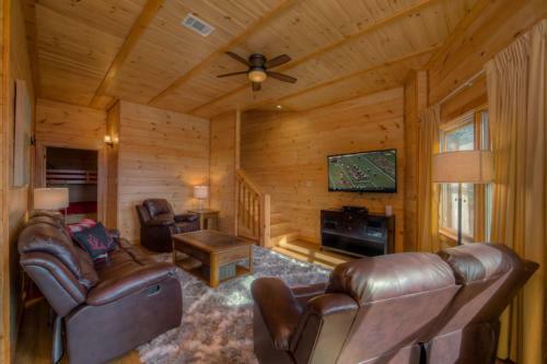 Green Pine Cabin By Escape To Blue Ridge