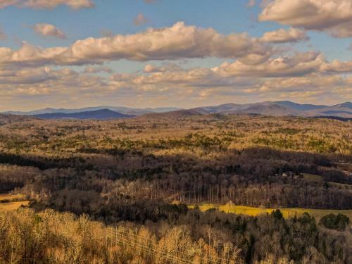 Bella Vista - Beautiful View In The Blue Ridge Mountains