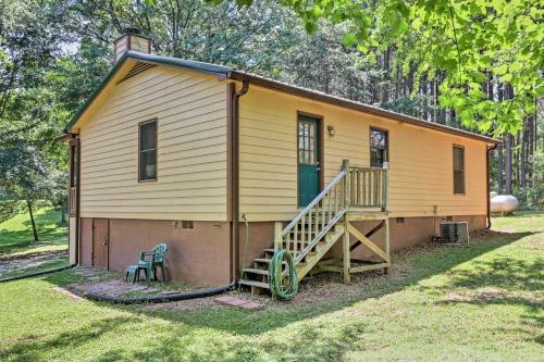 Cozy Pine Mountain Cabin With Screened Porch And Yard!