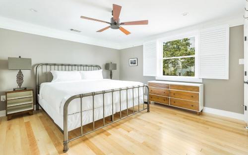 Writer's Repose By Lucky Savannah