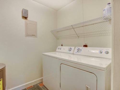 Heated Pool Access Flex Cancelation 3-unit Rental Perfectly In Historic District