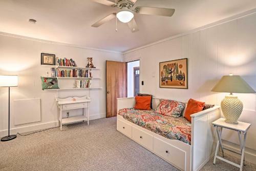 Charming Summerville Home With Yard And Sunroom!