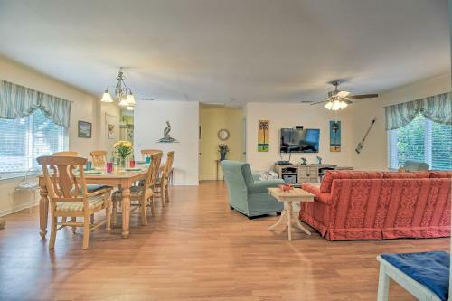 Tybee Island Home With Game Room And Pet-friendly Yard!