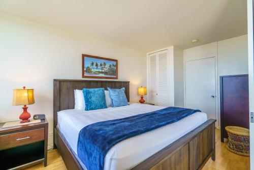 Ilikai Marina Condo (Im692)