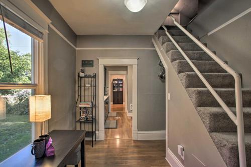 Lookout Tower Downtown Home Walk To Lake!