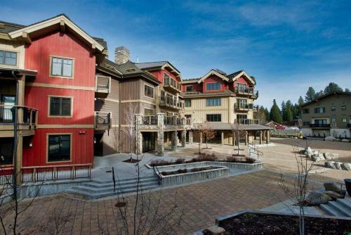 Suite Retreat By Casago Mccall - Donerightmanagement