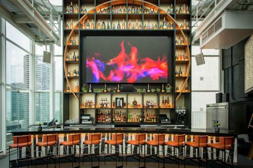 Hotel Thewit Chicago By Suiteness