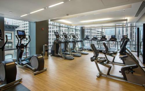 Hotel Thewit Chicago By Suiteness