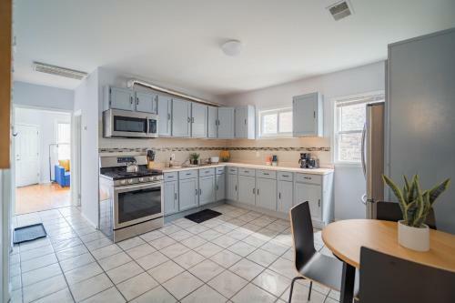 Apartamento Fun And Stylish 3br In Logan Square!