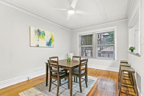 Apartamento Indulging 2-bedroom Condo Unit In Festive Boystown