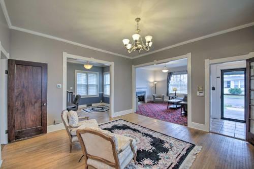 Noblesville Historic Home Walk To Downtown Shops!