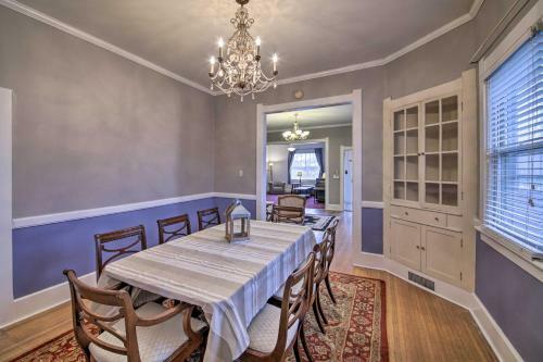 Noblesville Historic Home Walk To Downtown Shops!