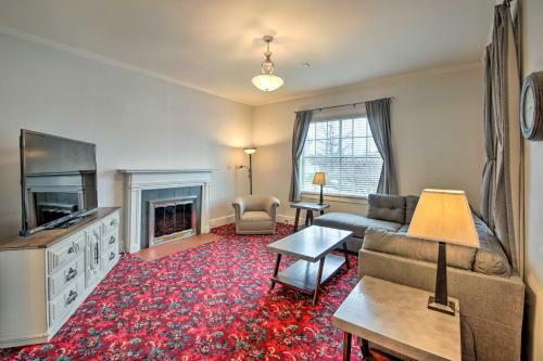 Noblesville Historic Home Walk To Downtown Shops!