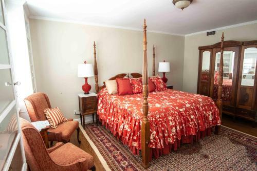 Valparaiso Inn B&B
