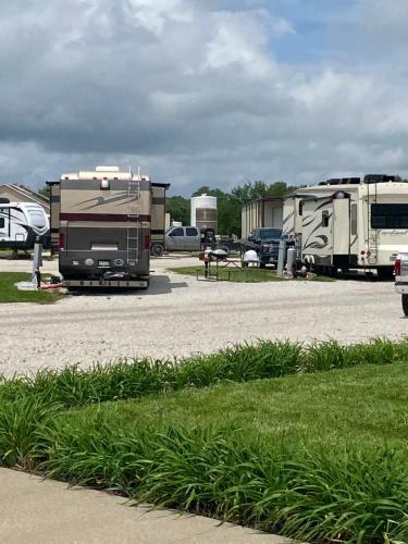 Garnett Hotel & Rv Park