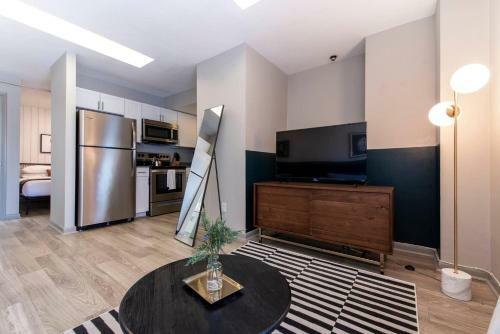 Apartamento Abode Vue At 3rd 1-bedroom Loft-style Suite