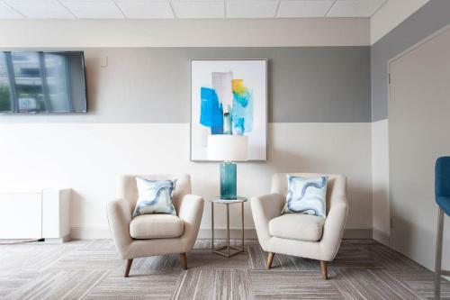 Apartamento Abode Vue At 3rd 1-bedroom Loft-style Suite