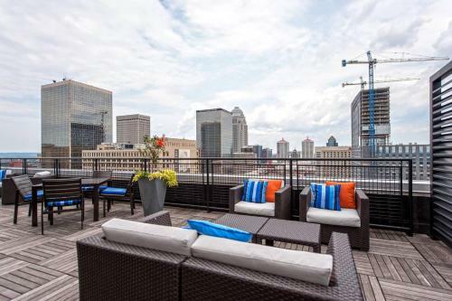 Apartamento Abode Vue At 3rd 1-bedroom Loft-style Suite
