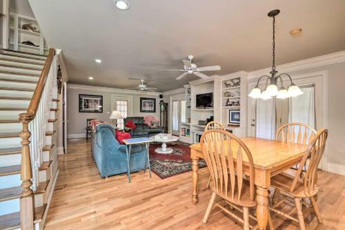 Bucolic Cottage With Fire Pit, 2 Mi To Marina!