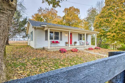 Charming Guesthouse Getaway On 10-acre Farm!