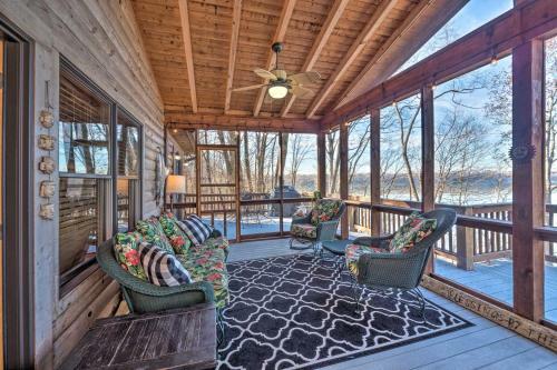Blessing By The Lake Cabin On Barren River Lake!