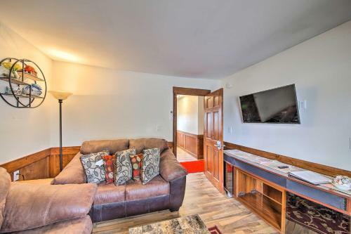 Cozy Ellsworth Home With Yard, 15 Mi To Acadia!