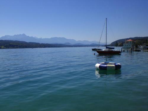 Apartamento Haus Angelika - Ferienwohnung W�rthersee