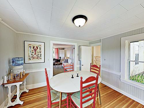 New Listing! Waterfront Retreat With Stunning Views Home
