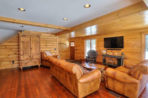 Taylor Farm By Morton & Furbish
