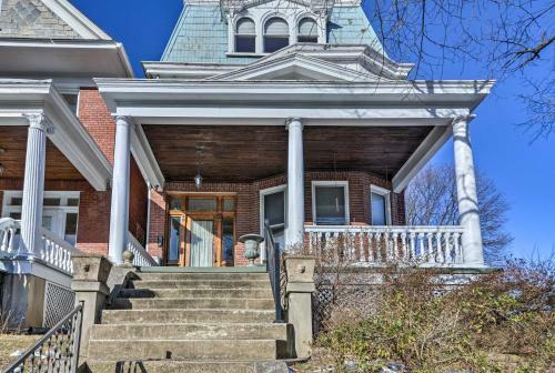 Historic Cumberland Home With Deck And Valley View!