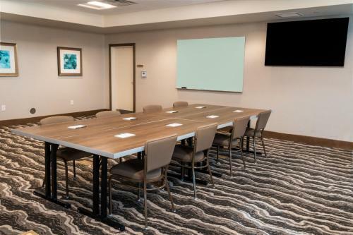 Staybridge Suites - Washington Dc East - Largo, An Ihg Hotel