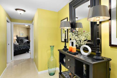 Royal Beach 102