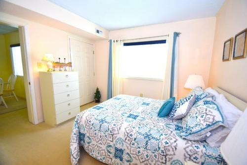 Apartamento Tiffanie By The Sea 319d Condo