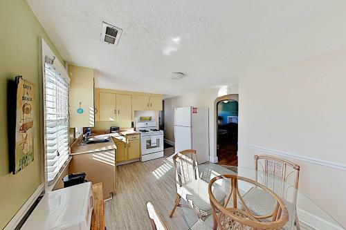 Apartamento Beach House - Unit 8 - Top-floor Ocean Peek Duplex