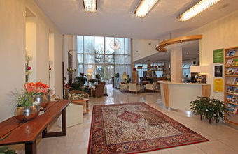 Hotel Balance