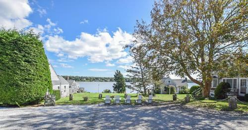 417 Waterfront Cottage With Boat Dock Beautiful Water Views Dog Friendly