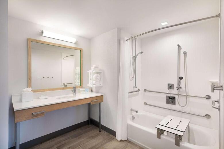 Hotel Hampton Inn & Suites Watertown Boston, Ma