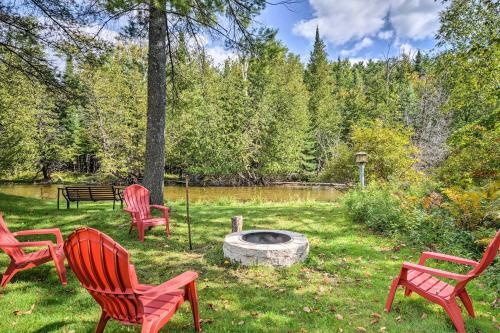 Riverfront Traverse City Cabin With Kayaks And Fire Pit